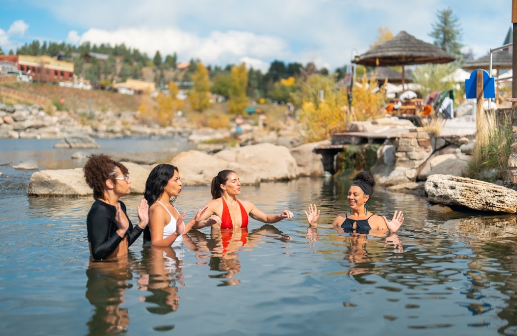 Contrast Bathing in Fall for Girls Trip